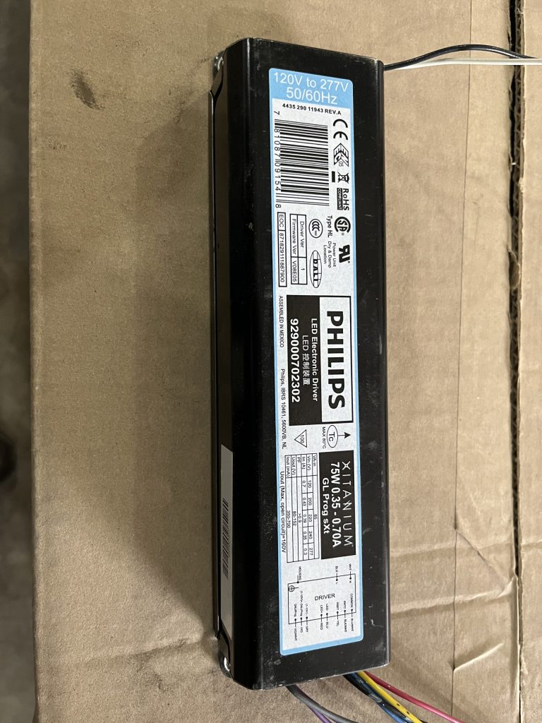 10 und Xitanium 75W 0.35-0.7A GL Prog sXt. Controlador LED Programable
